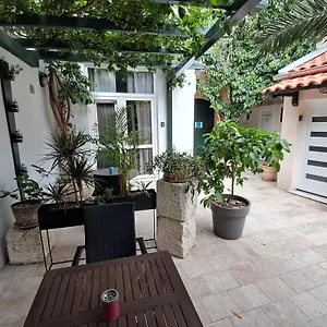  Apartment Oaza