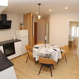  Apartment Nikolina
